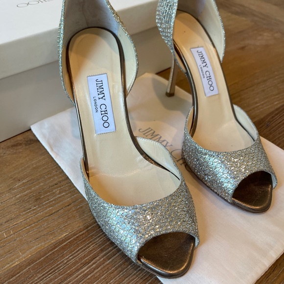 Sold : Jimmy Choo Logan Peep Toe Shimmer Metallic Champagne/Silver Heels (39 ) - Picture 12 of 15